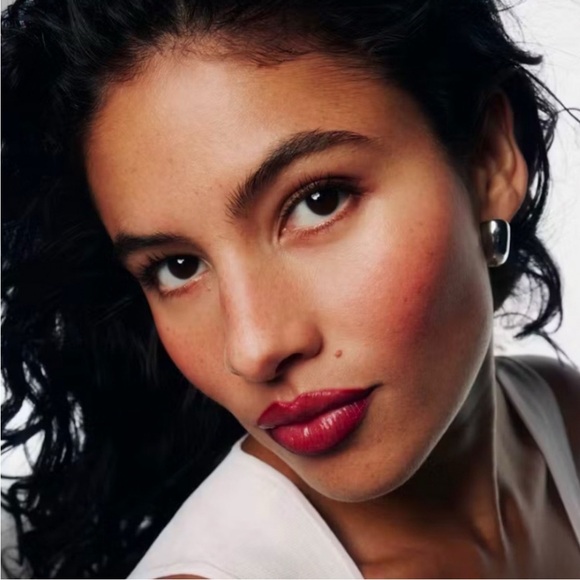 Glossier black cherry Lip Liner & Lip Balm. Both new - Picture 3 of 13